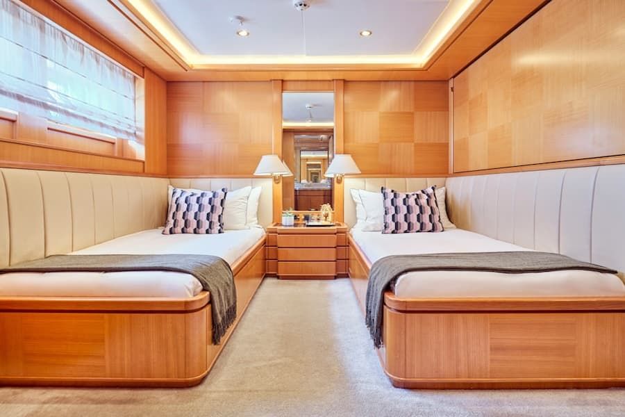 luxury twin cabin, superyacht charters Greece, superyacht Oasis