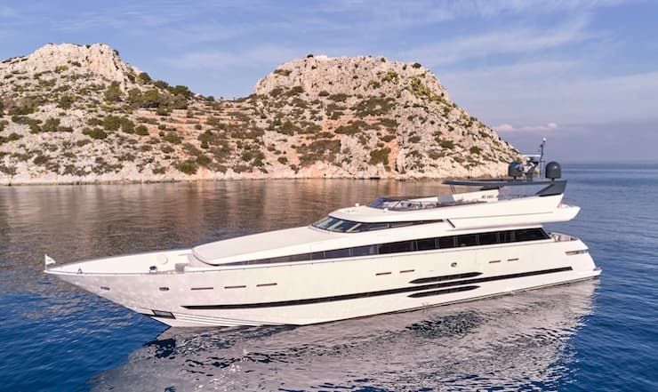yacht vacations Santorini, luxury yacht charter Santorini, superyacht rentals