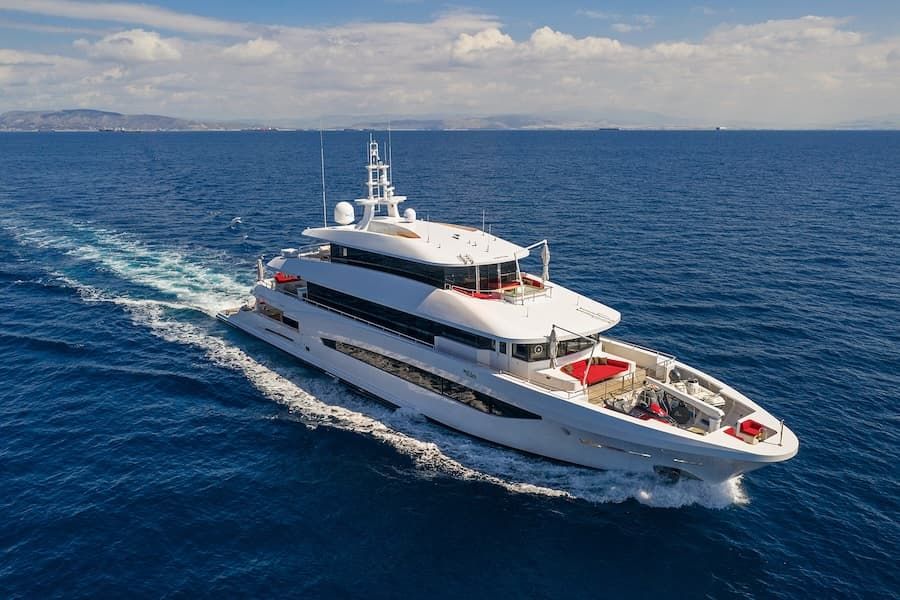 superyacht charter Greece, luxury yacht charter Greece, luxury yachts