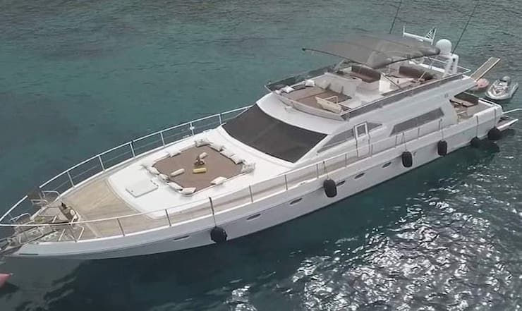Santorini yacht charter, motor yacht rental Santorini, day cruise