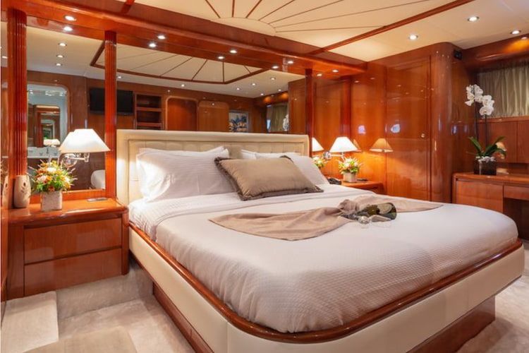 master suite, family yacht vacations Greece, luxury accommodation