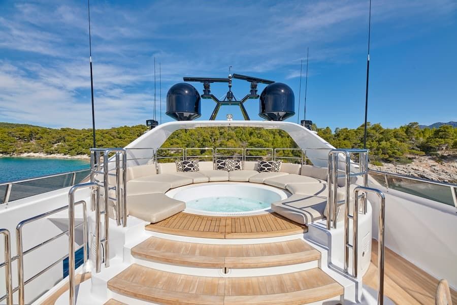 luxury jacuzzi, luxury yachting Greece, superyacht charter Greece