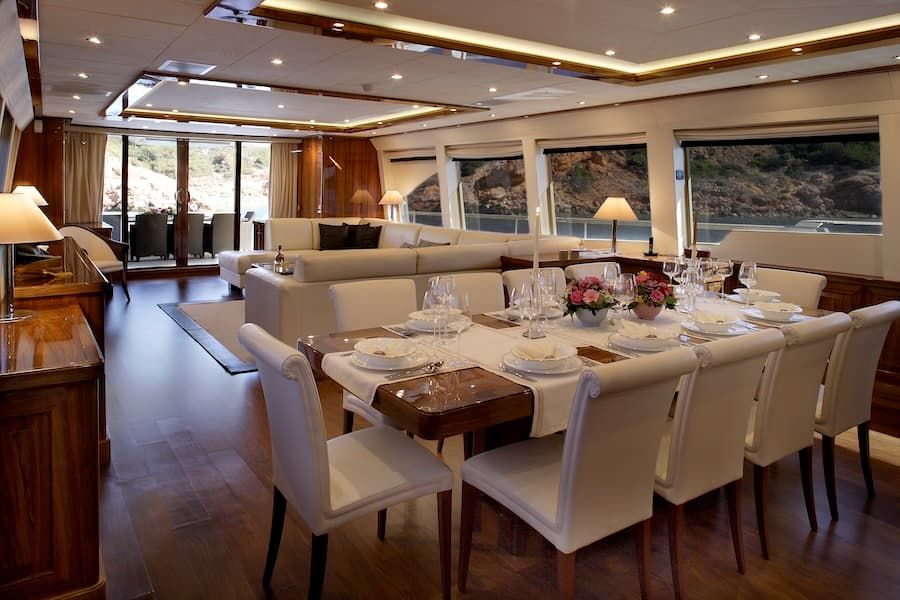 fine dining, luxury superyacht event, superyacht charter Greece