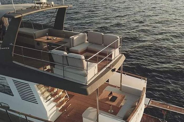 Mykonos day cruise, Mykonos yacht rental, crewed charter Cyclades