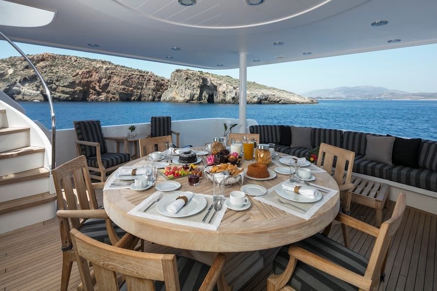 yacht dining, luxury yacht charter Greece, luxury lifestyle