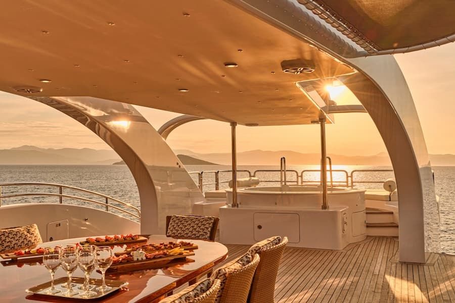 superyacht charter Greece, yacht vacations Greece, Oasis yacht