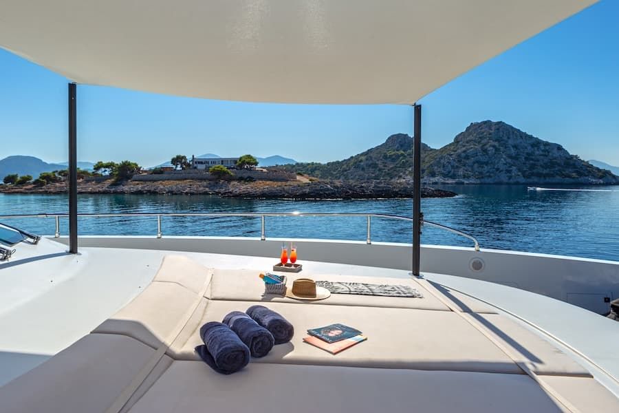 luxury sun beds, luxury yacht charter Greece, superyacht Sea Wolf Greece