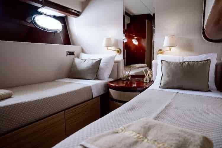 yacht accommodation, yacht single beds, motor yacht charter Cyclades