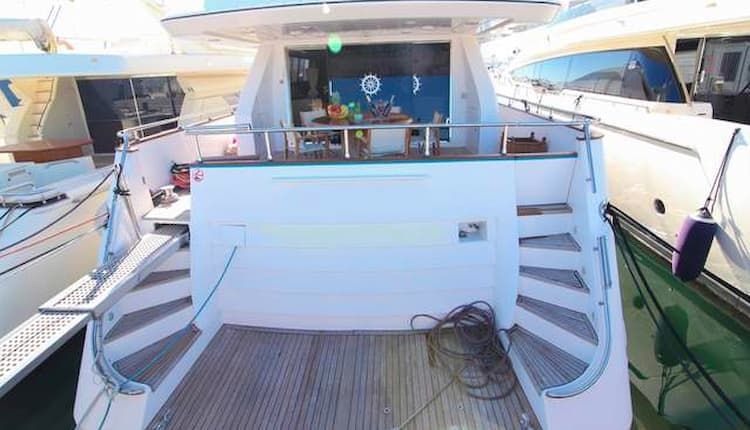 day motor yacht charter Mykonos, yacht charters Mykonos, day cruise