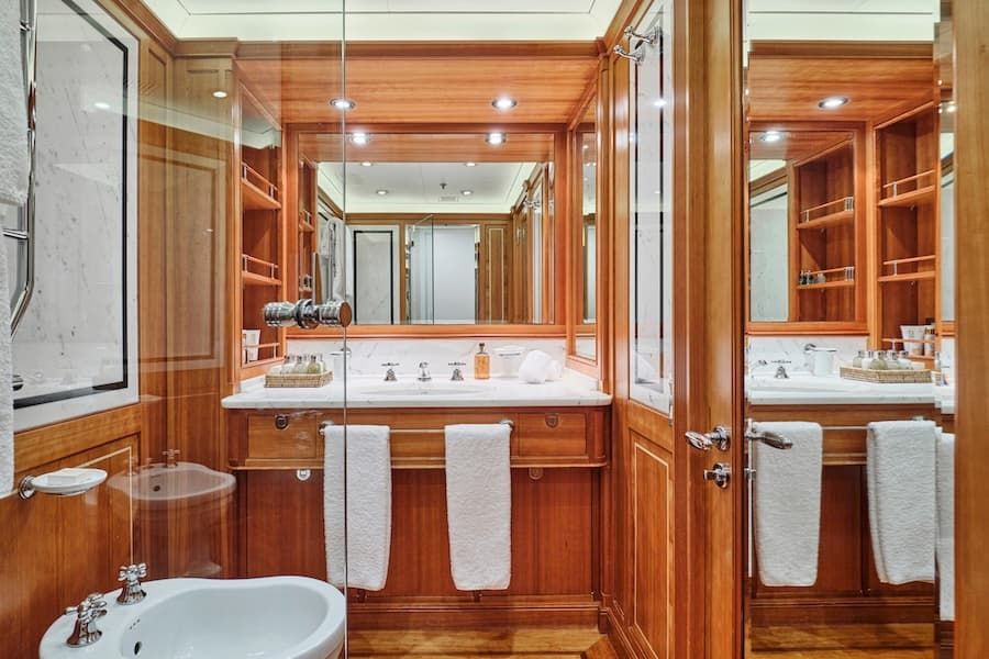 sailing yachts bathroom, stylish bathroom, sailing yacht vacation Greece