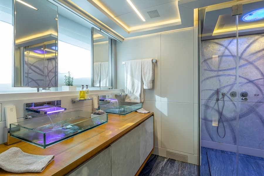 luxury yacht bath, superyacht Greece, superyacht charter Greece