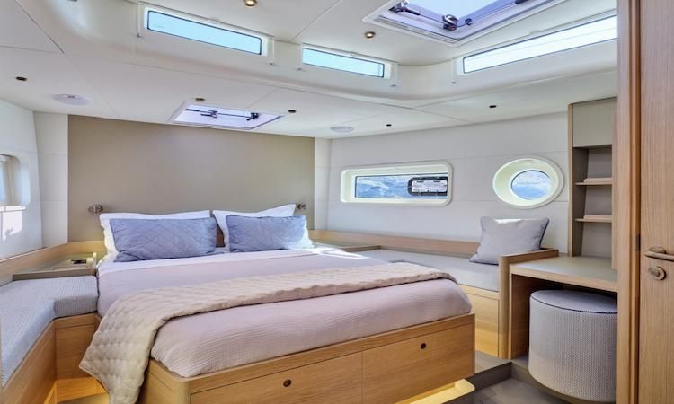luxury yacht accommodation, island hopping Greek Islands, Athens yachts