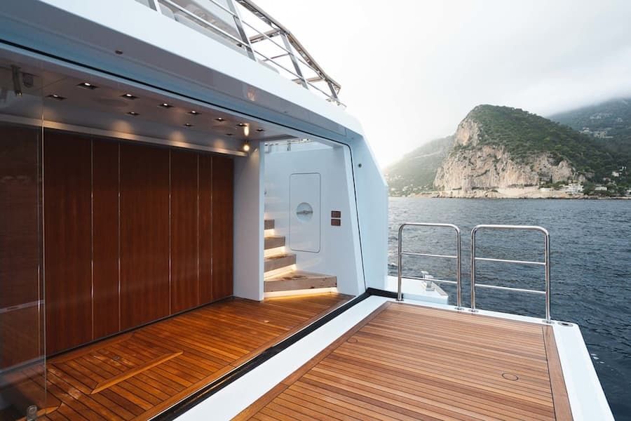 superyacht charters, beach clubs, luxury yacht vacations Greece