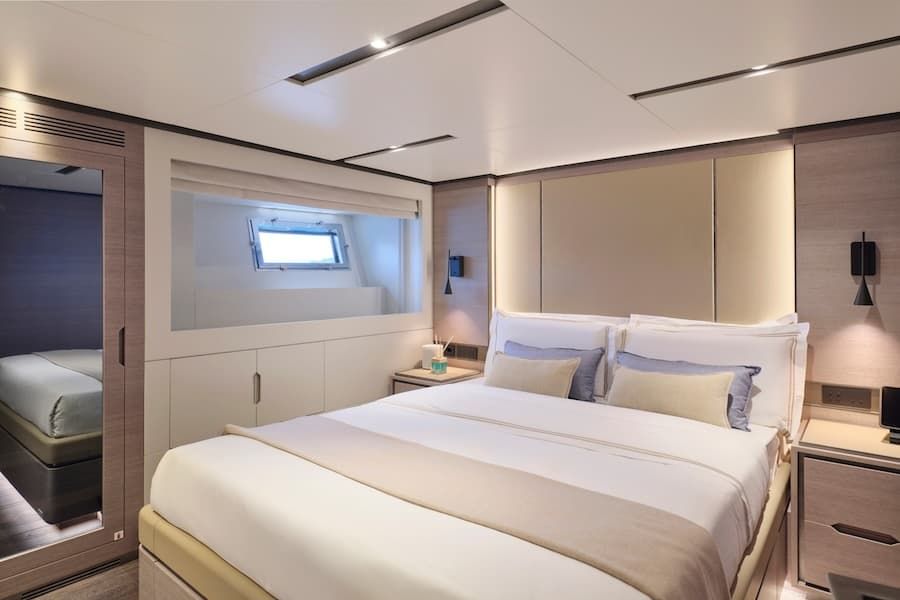 superyachts bedroom, superyacht rentals Greece, Oneiro yacht charters