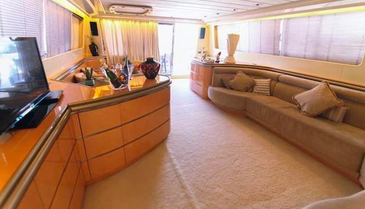 motor yacht salon, luxury yacht salon, motor yacht rental Mykonos