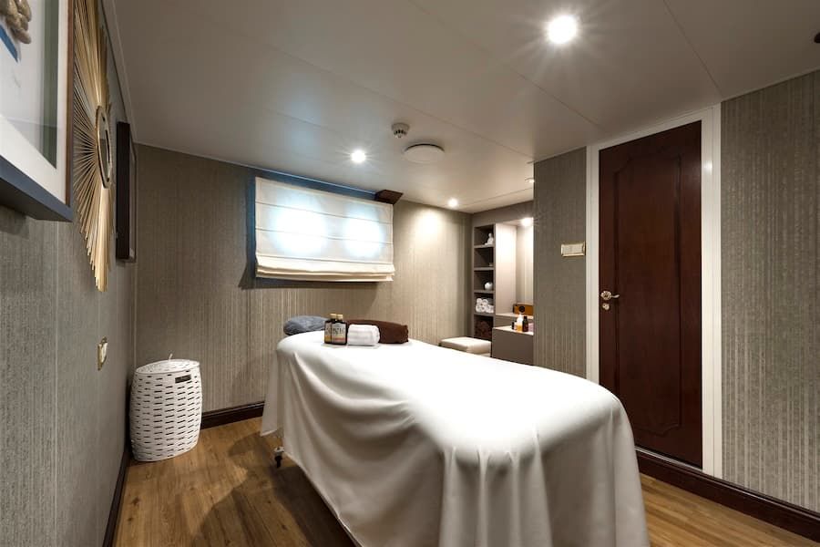 superyacht spa, luxury superyacht Chakra, luxury lifestyle
