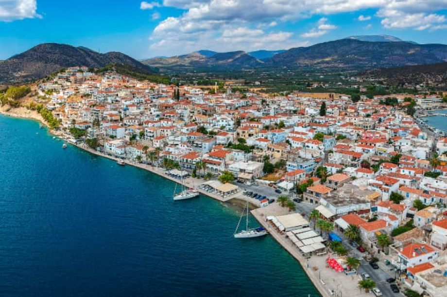 Ermioni yachts, sailing yacht charter, family yacht vacations Peloponnese