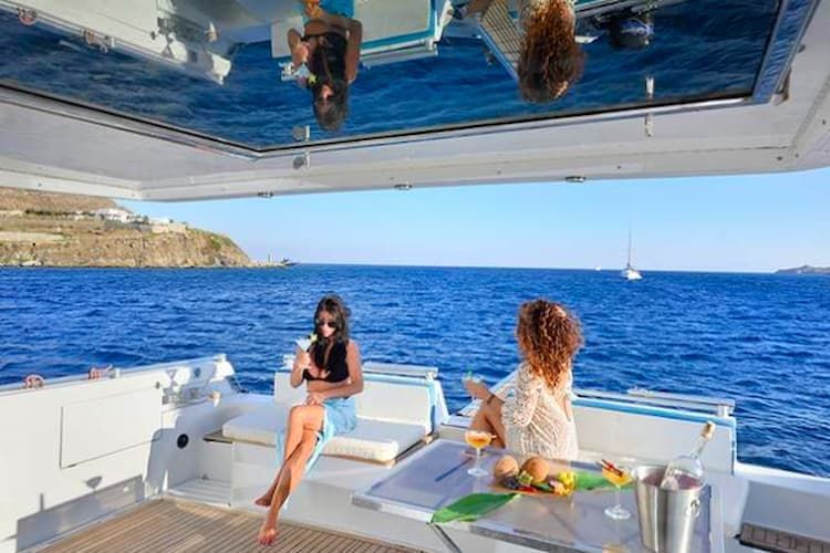 yacht party Mykonos, yacht party Paros, luxury event planning